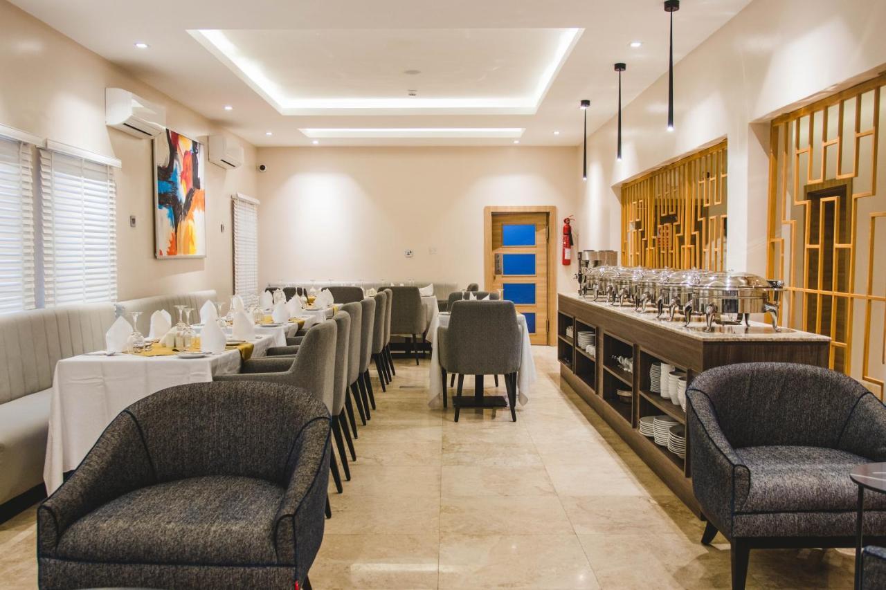 Amber City Hotels โอเวอร์รี ภายนอก รูปภาพ